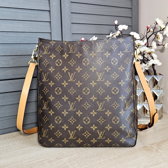 Authentic LOUIS VUITTON Looping GM Shoulder Crossbody Bag - Picture 2 of 11